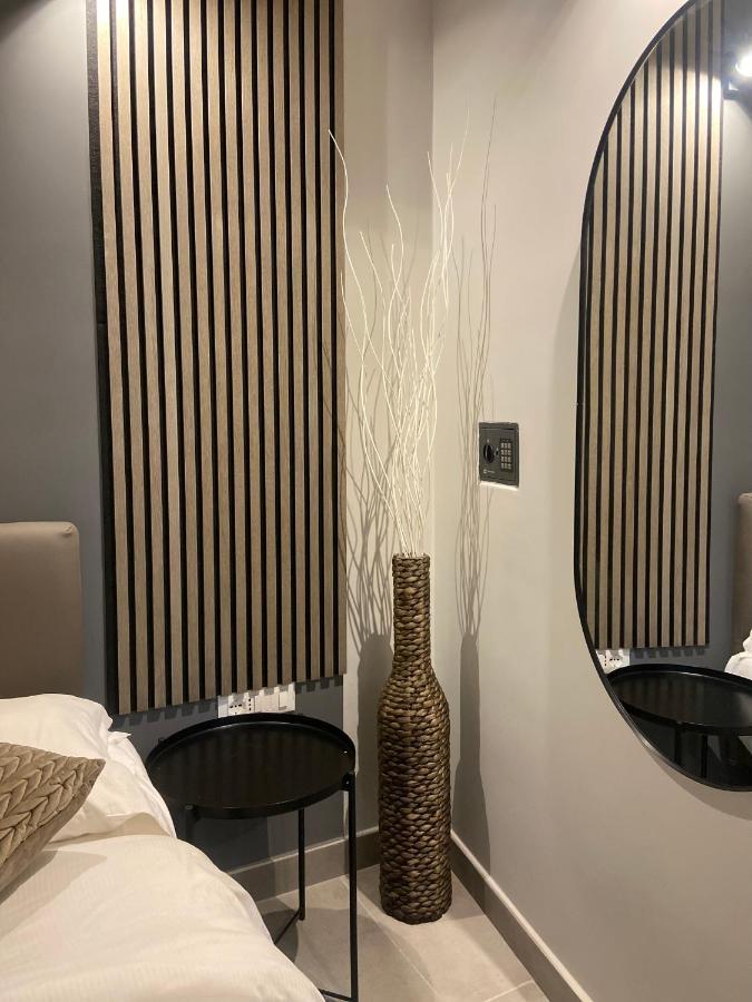 Soha Piazza Di Spagna Boutique Rome Luaran gambar
